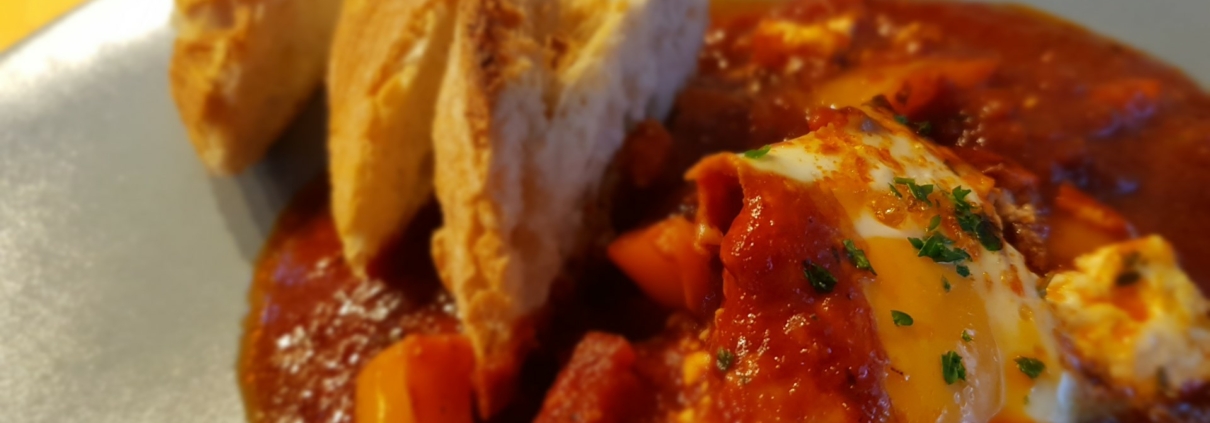 Rezept: Shakshuka à la Hardy Sylvester, Krimi-Ermittler wider Willen